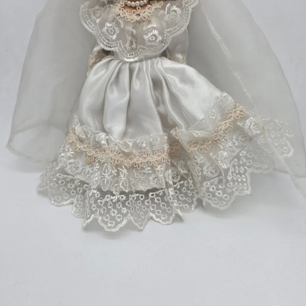 Porcelain Bride Doll 12 in‎ White Satin Lace Dress Vintage Collectible Wedding